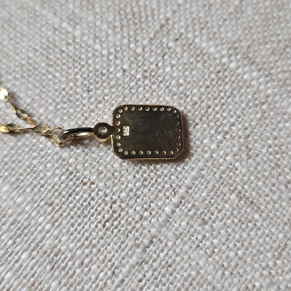 "L" Monogram Tag Necklace - Picture 4 of 4